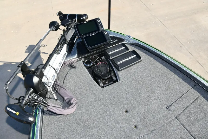 Slide: The Image of 2020 Nitro Z21 Pro boat deck with Humminbird electronics and trolling motor. - 4