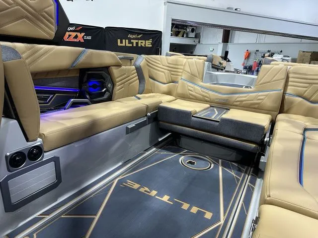 Slide: The Image of Tigé Ultré 25ZX 2026 - 10