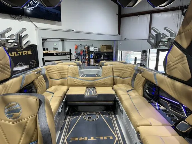 Slide: The Image of Tigé Ultré 25ZX 2026 - 14