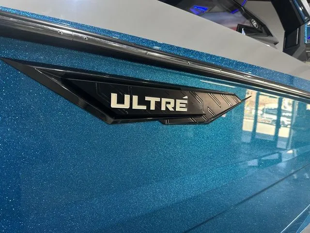 Slide: The Image of Tigé Ultré 25ZX 2026 - 19