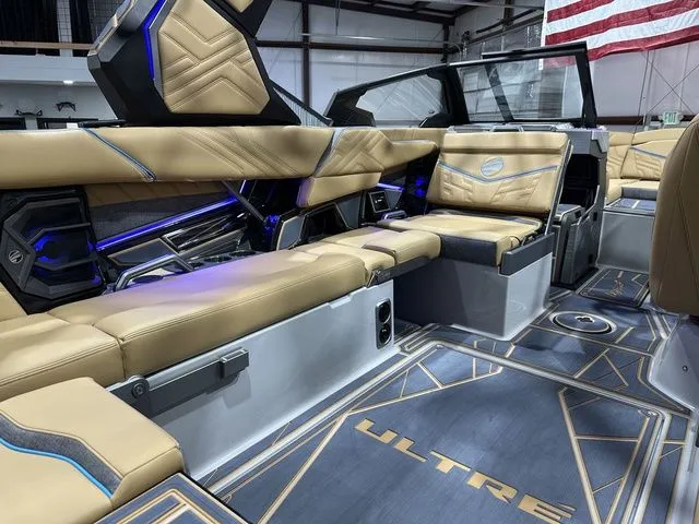 Slide: The Image of Tigé Ultré 25ZX 2026 - 8