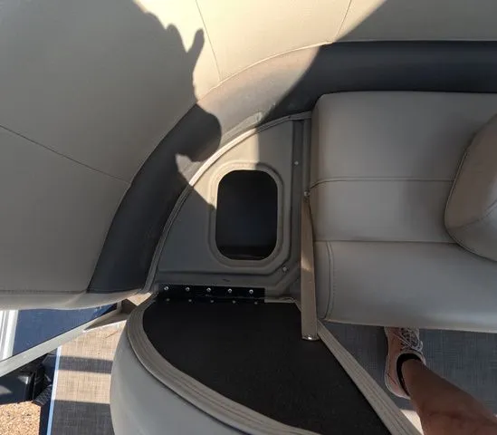 Slide: The Image of Sun Tracker Party Barge 18 DLX 2022 - 26