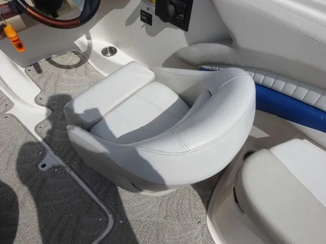 Slide: The Image of Glastron GXL 205 2007 - 7