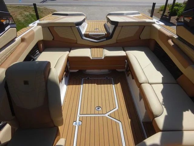 Slide: The Image of Nautique G23 2024 - 16