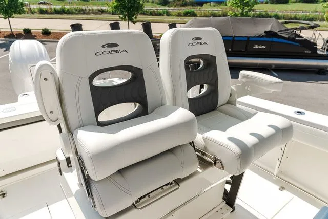 Slide: The Image of Cobia 265 Center Console 2026 - 16