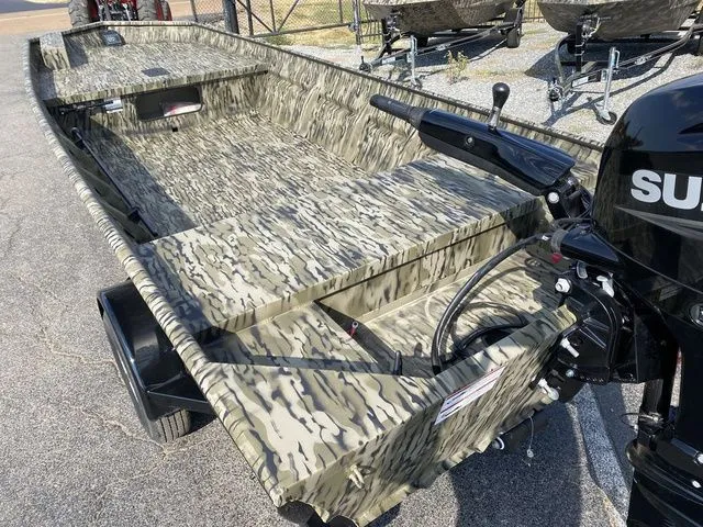 Slide: The Image of SeaArk 1652 MV 2025 - 7