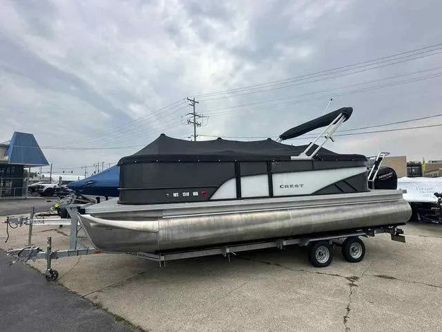 Slide: The Image of Crest Classic LX 220 SLC 2023 - 1