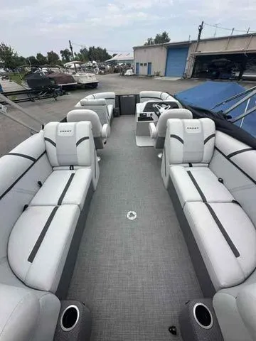 Slide: The Image of Crest Classic LX 220 SLC 2023 - 2