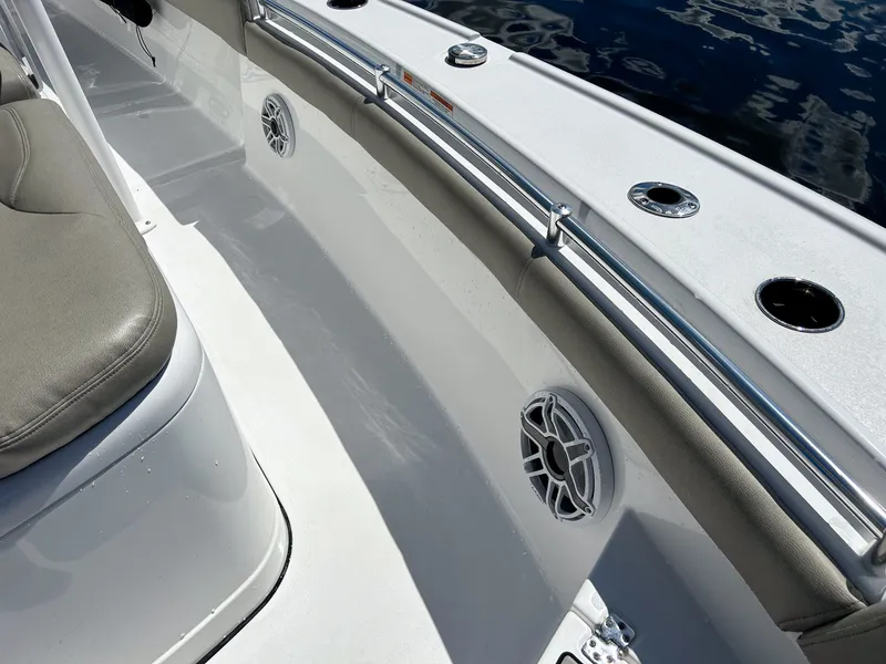 Slide: The Image of Sportsman Masters 267OE Bay Boat 2021 - 30