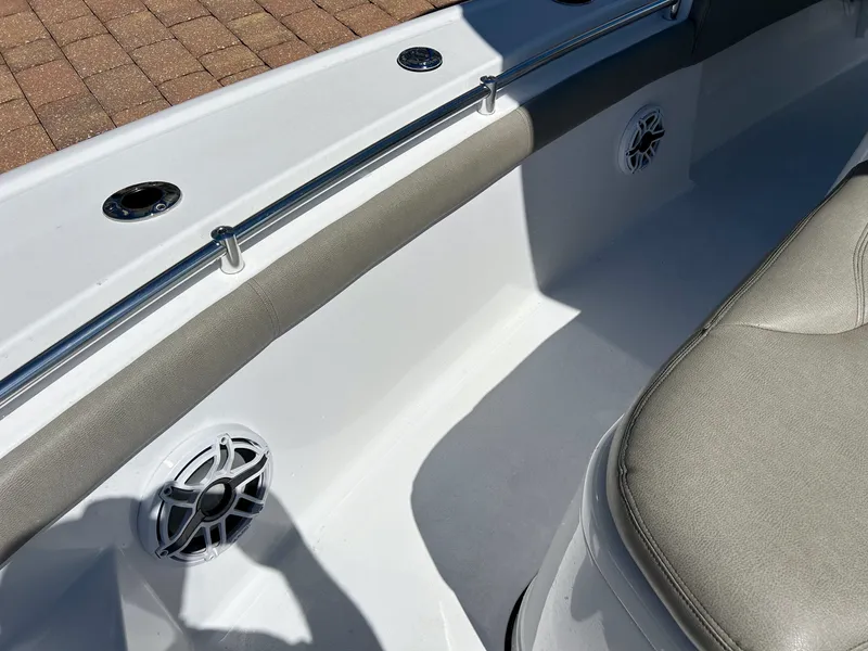 Slide: The Image of Sportsman Masters 267OE Bay Boat 2021 - 31