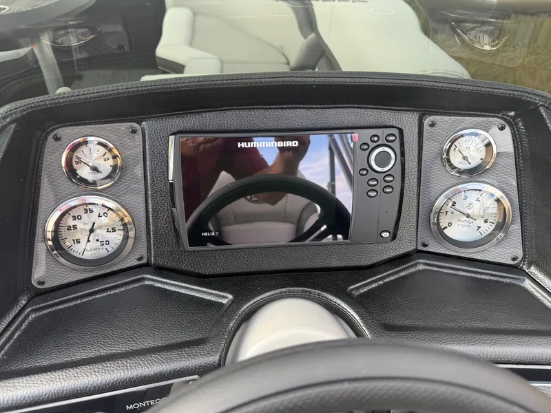 Slide: The Image of Montego Bay 8522 Swingback Premium Deluxe Pontoon & Honda 4-Stroke EFI 2026 - 14