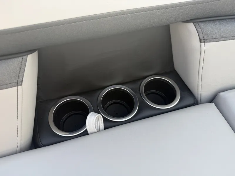 Slide: The Image of Montego Bay 8522 Swingback Premium Deluxe Pontoon & Honda 4-Stroke EFI 2026 - 26