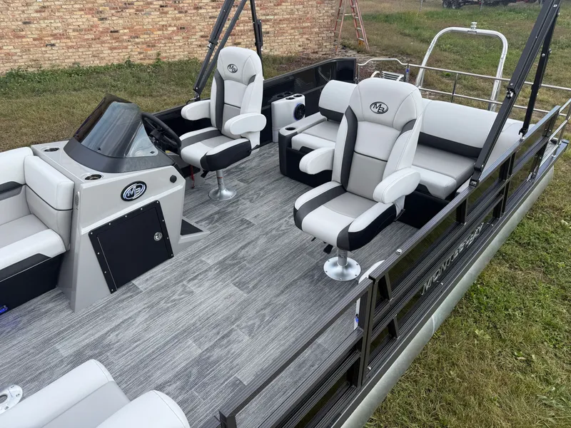 Slide: The Image of Montego Bay 8522 Swingback Premium Deluxe Pontoon & Honda 4-Stroke EFI 2026 - 3