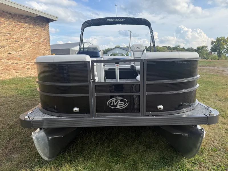 Slide: The Image of Montego Bay 8522 Swingback Premium Deluxe Pontoon & Honda 4-Stroke EFI 2026 - 31