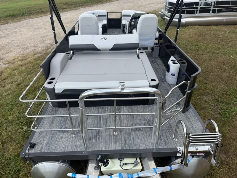 Slide: The Image of Montego Bay 8522 Swingback Premium Deluxe Pontoon & Honda 4-Stroke EFI 2026 - 5