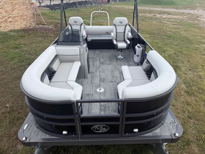 Slide: The Image of Montego Bay 8522 Swingback Premium Deluxe Pontoon & Honda 4-Stroke EFI 2026 - 6