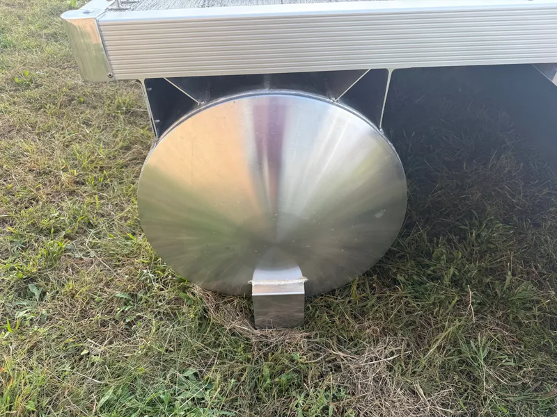 Slide: The Image of Montego Bay 8522 Swingback Deluxe Pontoon & Honda 4-Stroke EFI 2026 - 35