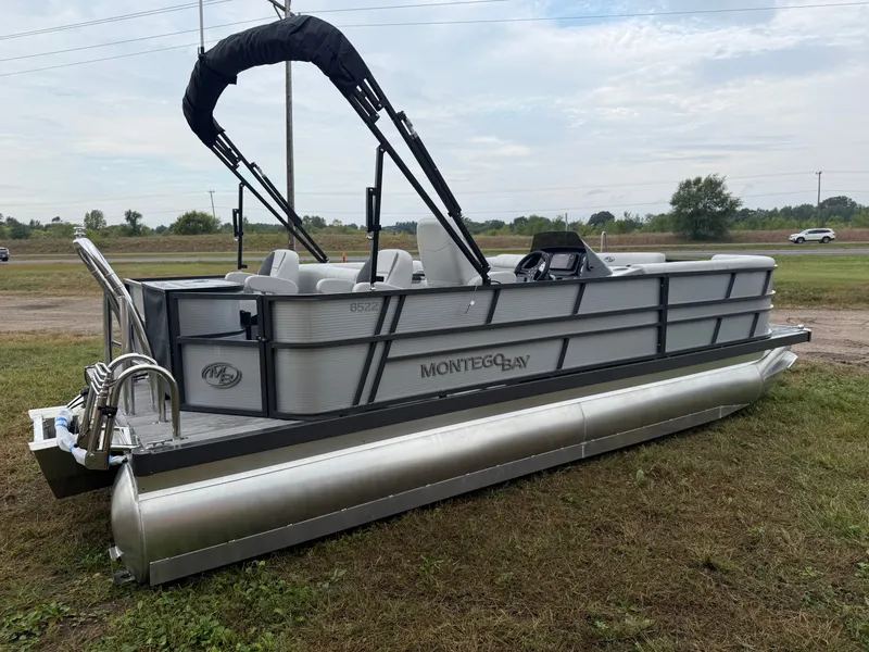 Slide: The Image of Montego Bay 8522 Fish & Cruise Tritoon & Honda 4-Stroke EFI 2026 - 47