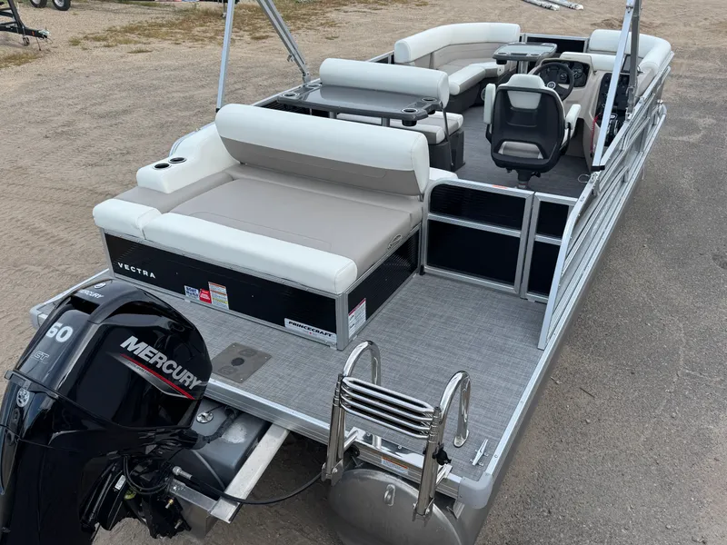 Slide: The Image of Princecraft Vectra 21 RL Dinette Swingback $27995 2024 - 8