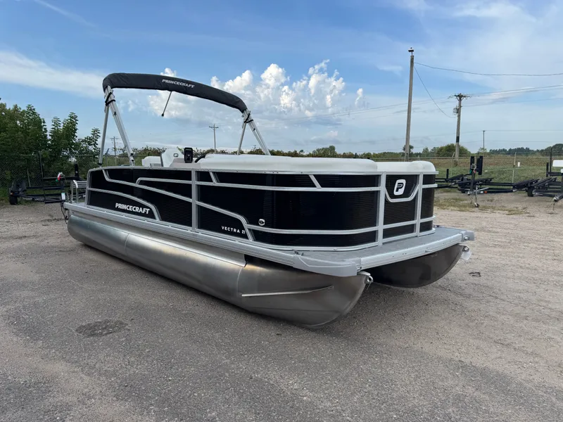 Slide: The Image of Princecraft Vectra 21 RL Dinette Swingback Pontoon 2024 - 46