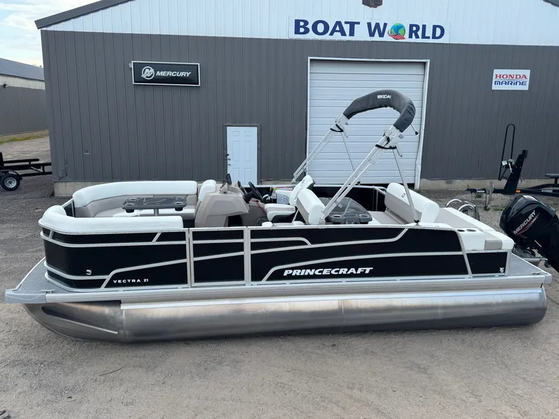 Slide: The Image of Princecraft Vectra 21 RL Dinette Swingback Pontoon 2024 - 5