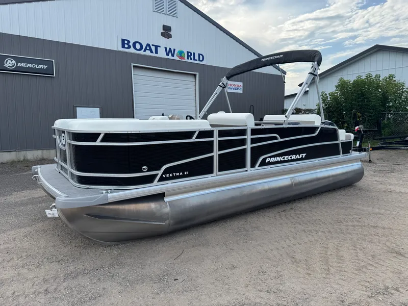 Slide: The Image of Princecraft Vectra 21 RL Dinette Swingback Pontoon 2024 - 51