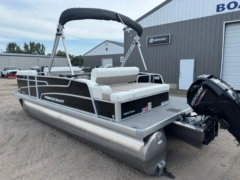 Slide: The Image of Princecraft Vectra 21 RL Dinette Swingback Pontoon 2024 - 56