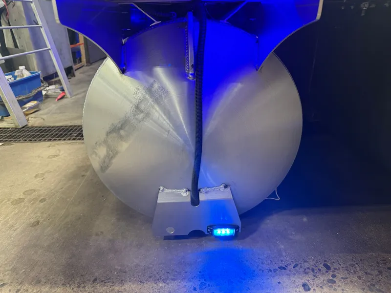 Slide: The Image of Bentley Pontoons Elite 223 Swingback Tritoon 2026 - 40