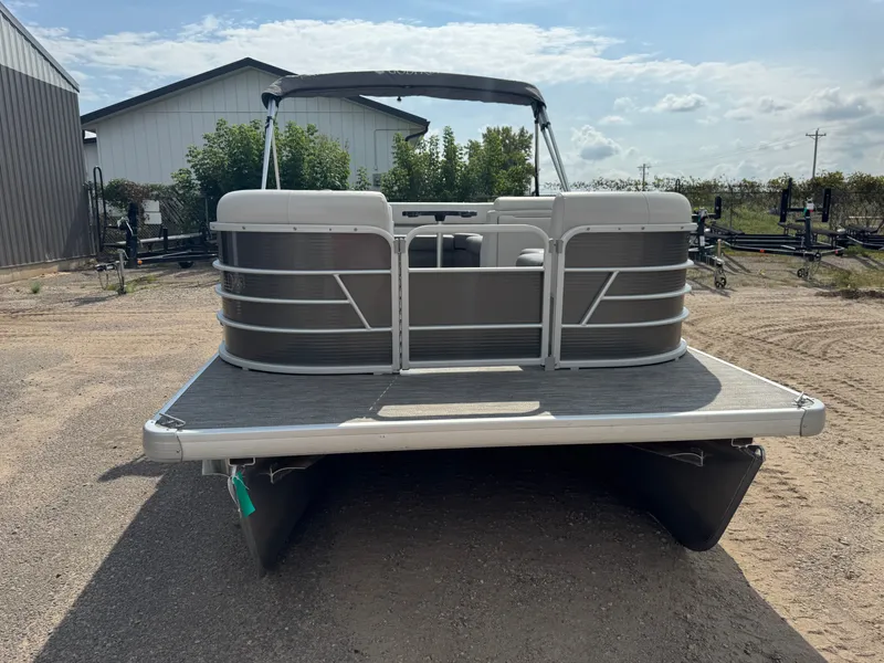 Slide: The Image of Sweetwater 1880 Pontoon 2021 - 40