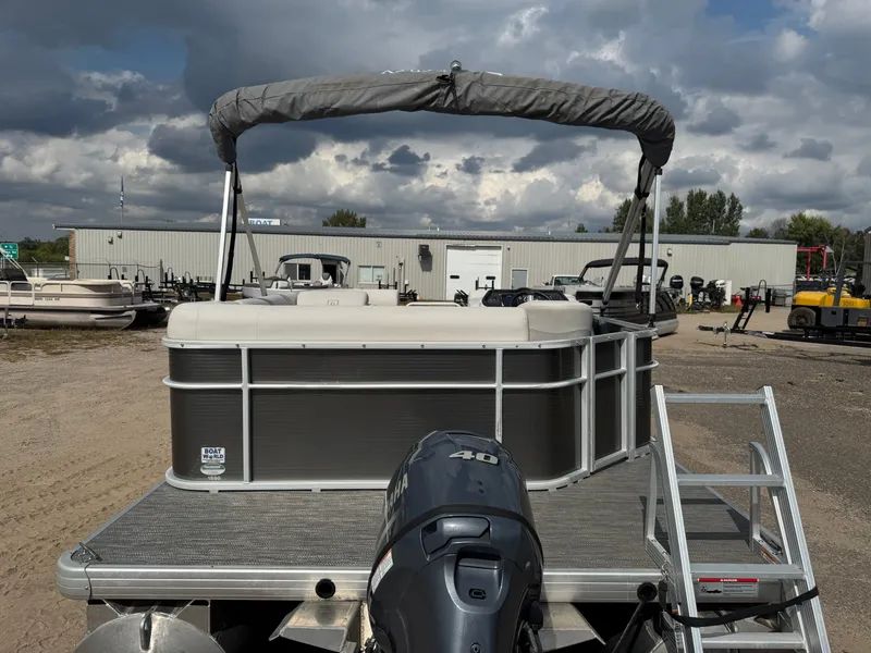 Slide: The Image of Sweetwater 1880 Pontoon 2021 - 50