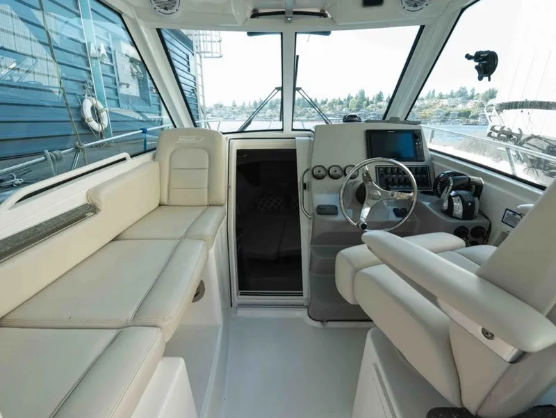 Slide: The Image of Boston Whaler 285 CONQUEST PH 2016 - 15