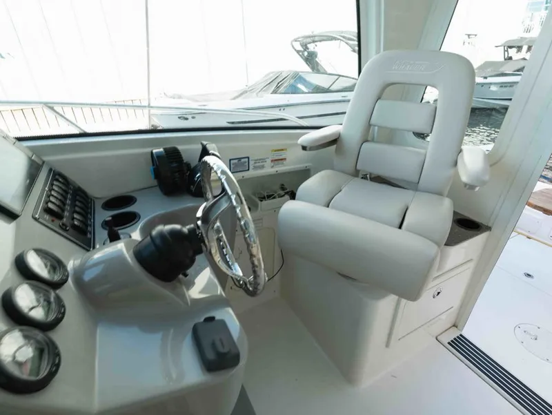 Slide: The Image of Boston Whaler 285 CONQUEST PH 2016 - 20