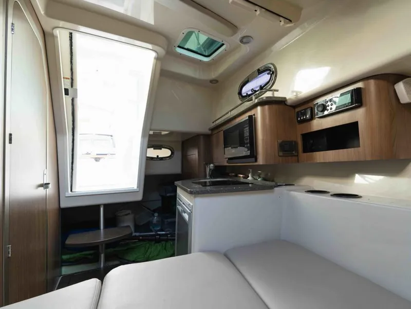 Slide: The Image of Boston Whaler 285 CONQUEST PH 2016 - 24