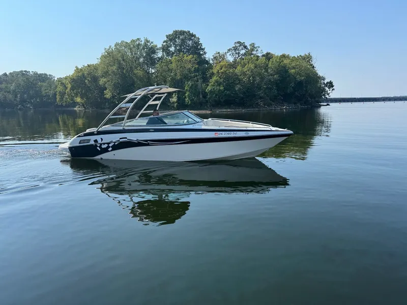 Slide: The Image of Crownline Boats 270 BR 2008 - 13