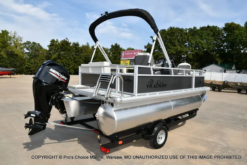 Slide: The Image of Sun Tracker Bass Buggy 16 XL Select 2026 - 14