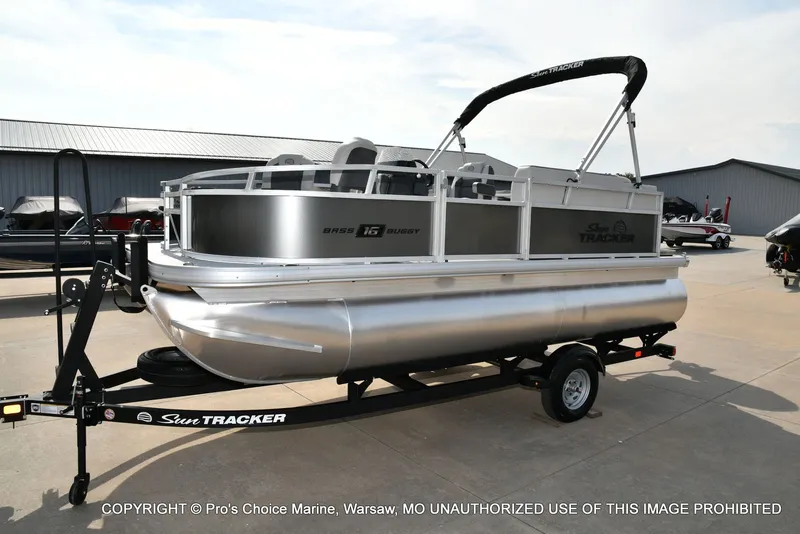Slide: The Image of Sun Tracker Bass Buggy 16 XL Select 2026 - 20