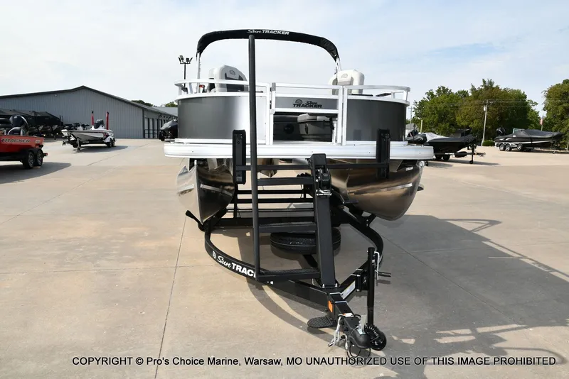 Slide: The Image of Sun Tracker Bass Buggy 16 XL Select 2026 - 22