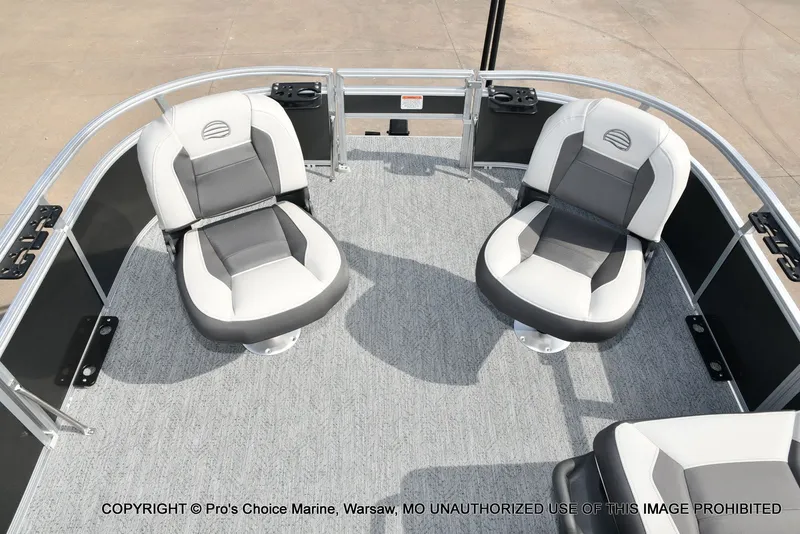 Slide: The Image of Sun Tracker Bass Buggy 16 XL Select 2026 - 5