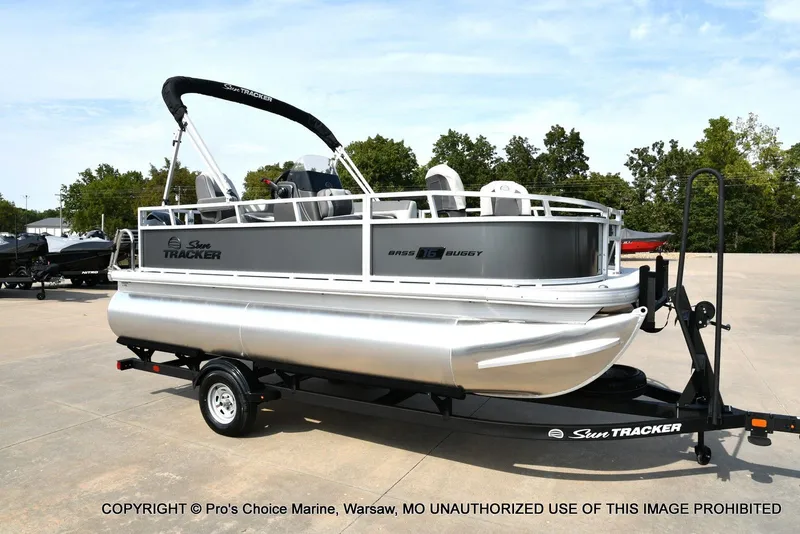 Slide: The Image of Sun Tracker Bass Buggy 16 XL Select 2026 - 51