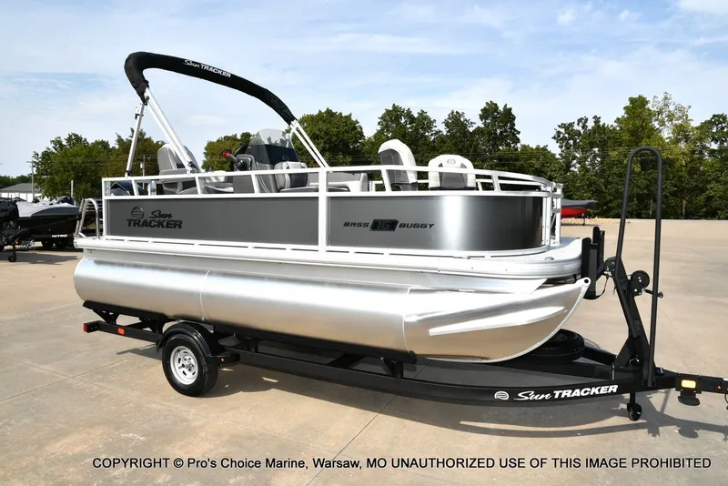 Slide: The Image of Sun Tracker Bass Buggy 16 XL Select 2026 - 53