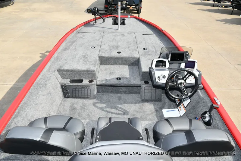 Slide: The Image of Tracker Savage 215 w/200HP Mercury Pro-XS 2026 - 10