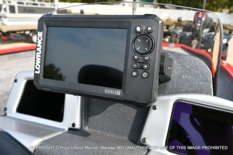 Slide: The Image of Tracker Savage 215 w/200HP Mercury Pro-XS 2026 - 68