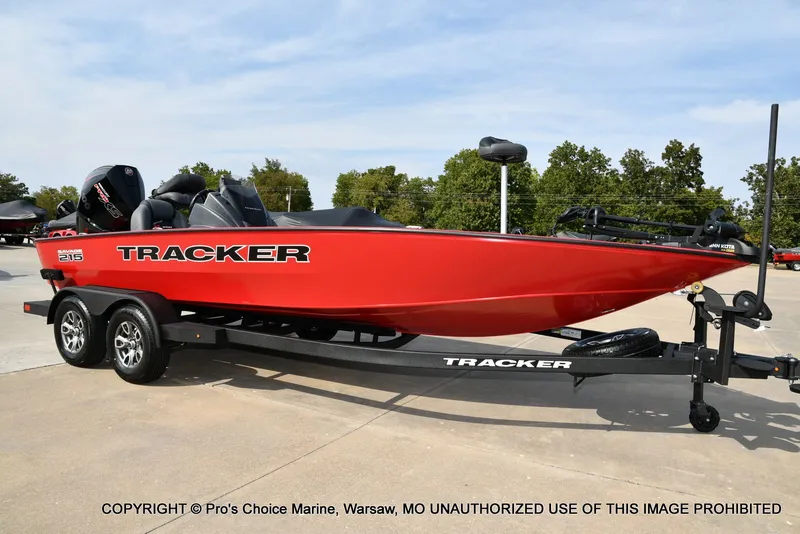 Slide: The Image of Tracker Savage 215 w/200HP Mercury Pro-XS 2026 - 76