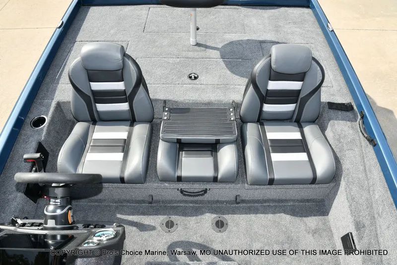 Slide: The Image of Ranger RT198P Cup Garmin Livescope Equipped 2026 - 15