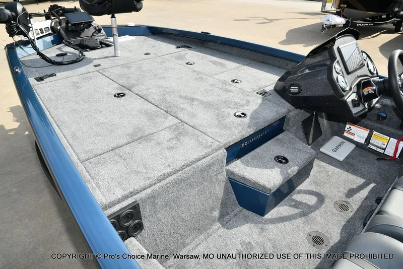 Slide: The Image of Ranger RT198P Cup Garmin Livescope Equipped 2026 - 16