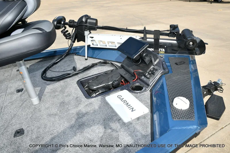 Slide: The Image of Ranger RT198P Cup Garmin Livescope Equipped 2026 - 33