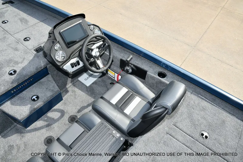 Slide: The Image of Ranger RT198P Cup Garmin Livescope Equipped 2026 - 41