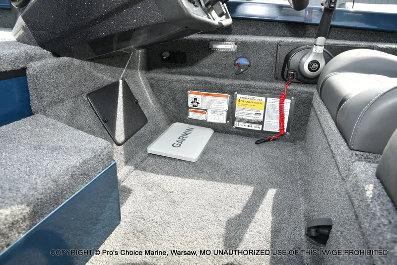 Slide: The Image of Ranger RT198P Cup Garmin Livescope Equipped 2026 - 44