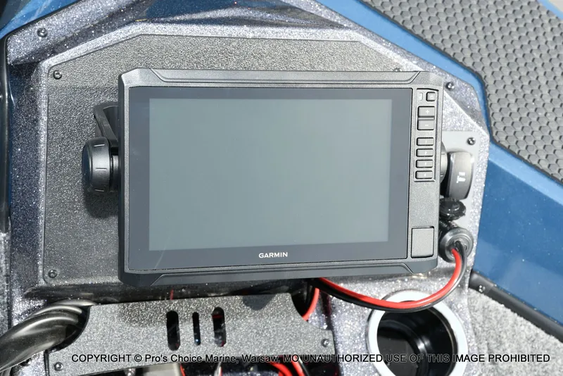 Slide: The Image of Ranger RT198P Cup Garmin Livescope Equipped 2026 - 48