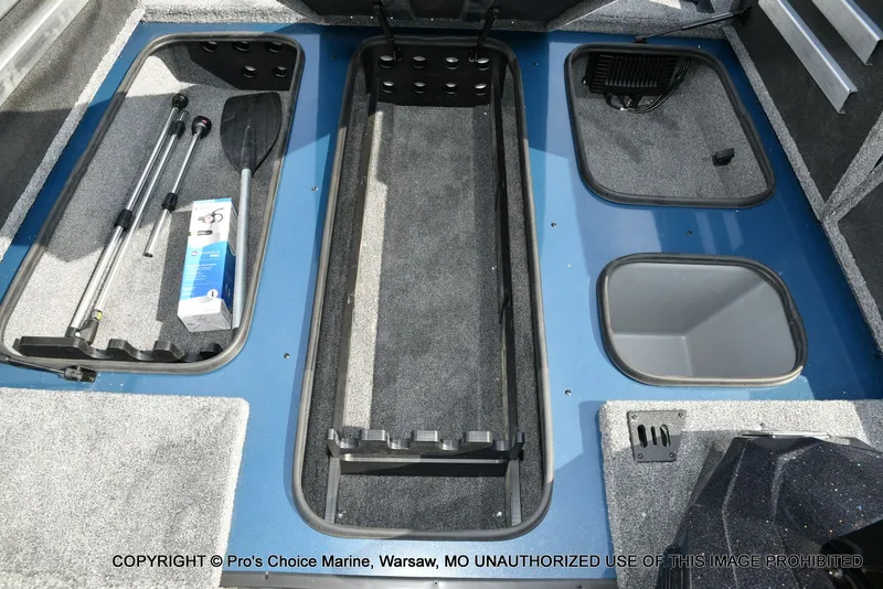 Slide: The Image of Ranger RT198P Cup Garmin Livescope Equipped 2026 - 54